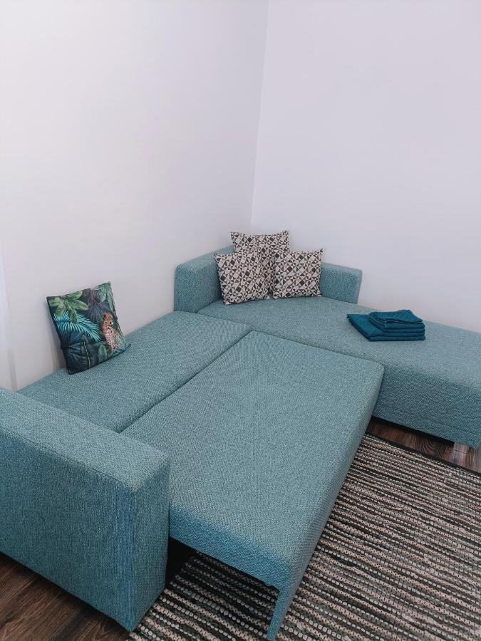 Christopher Apartment Oradea Exterior photo